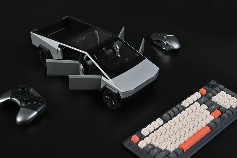 Xyber XPC - Ryzen 7 Mini PC CyberTruck! 8845HS 64GB DDR + 2TB SSD - Xyber Mini PC 